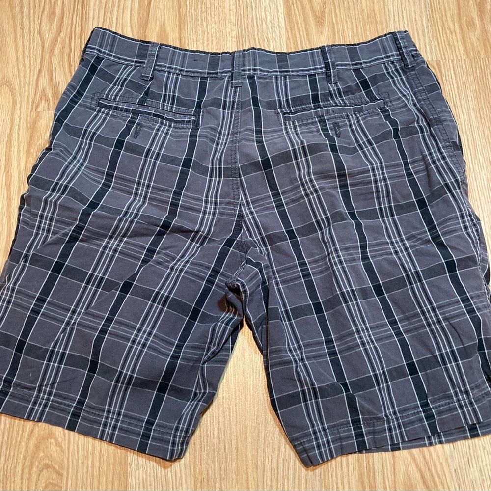 Faded Glory plaid shorts 38 - Picture 4 of 4